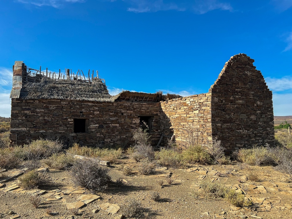 Image form The Forgotten Highway Road trip in 2022 with horse and carriage